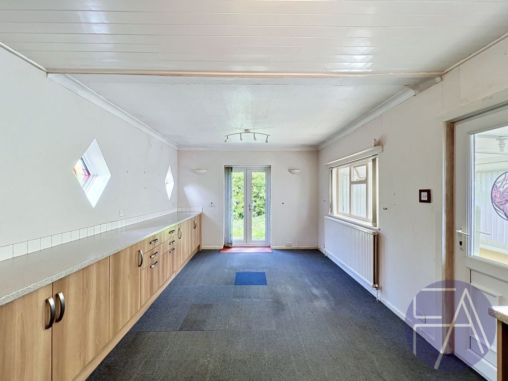 Property photo 3 of 12 5131757