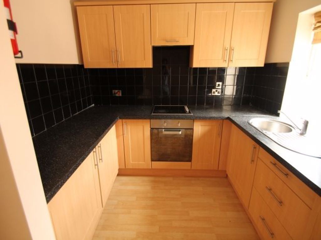 Property photo 2 of 6 A Neat And Well-Maintained Kitchen With Light Wood...