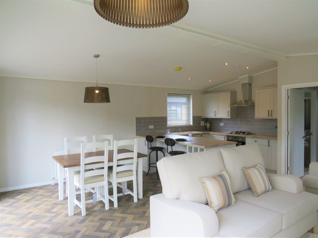 Property photo 2 of 9 Lounge/Diner/ Kitchen