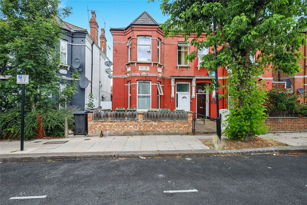 Property photo 1 of 10 External