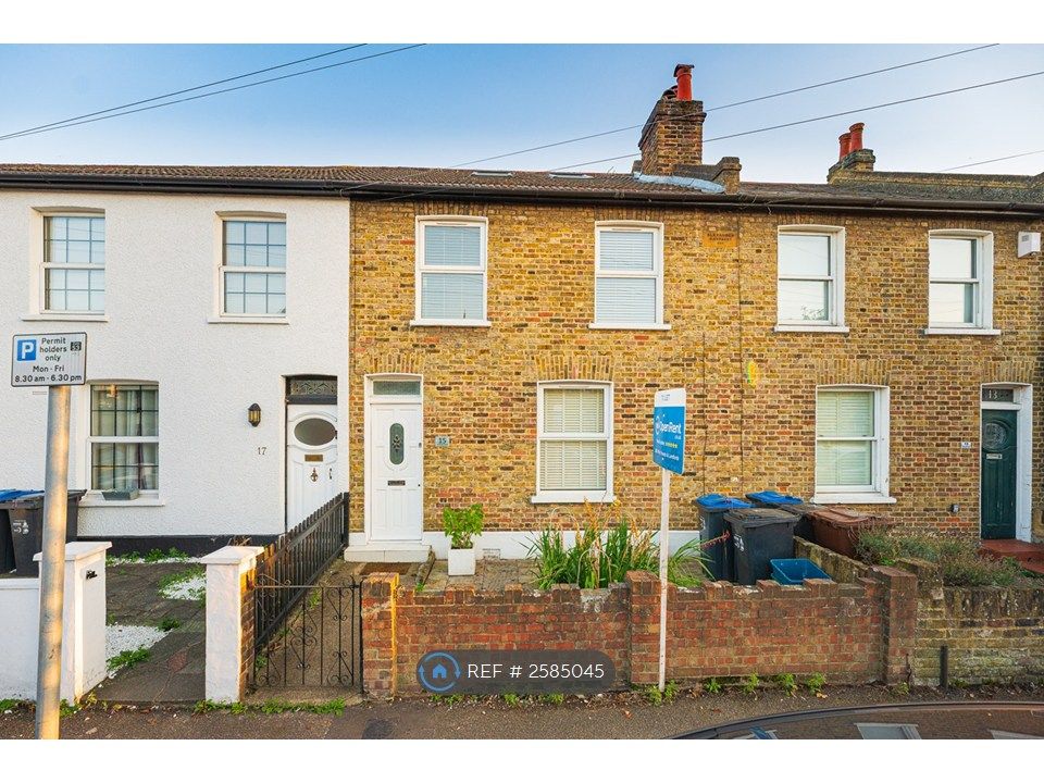Property photo 2 of 23