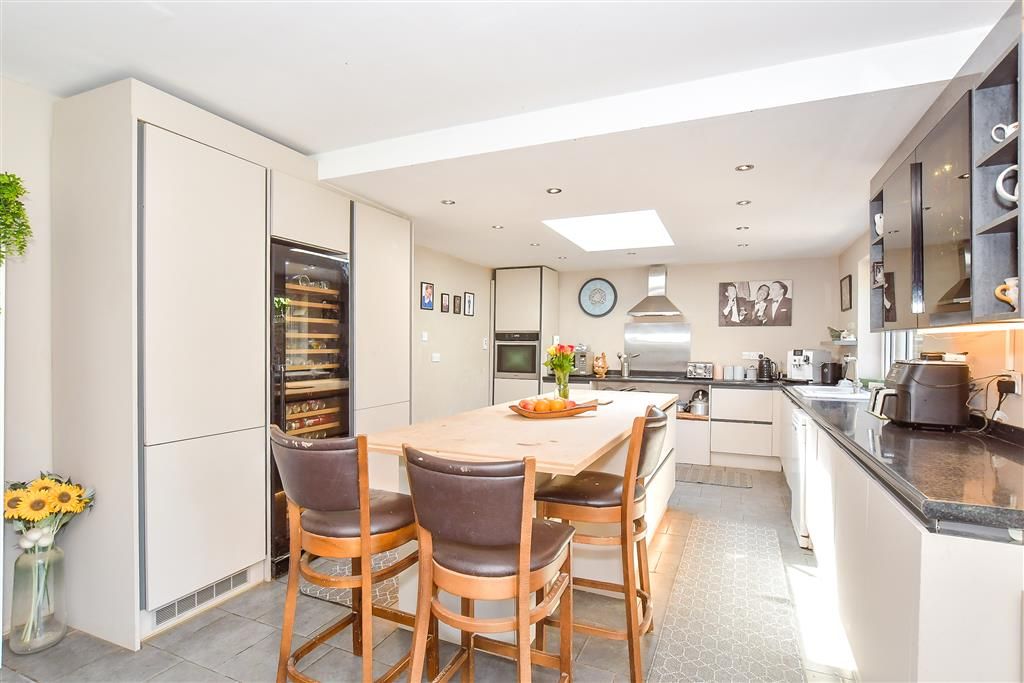 Property photo 1 of 15 Kitchen