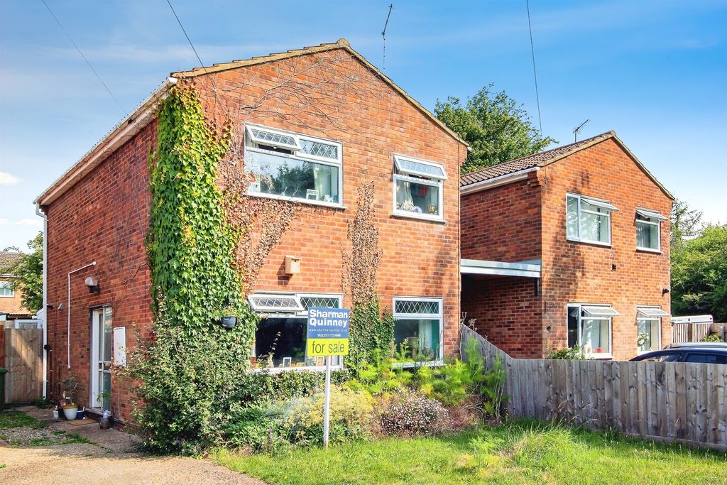 Property photo 1 of 12