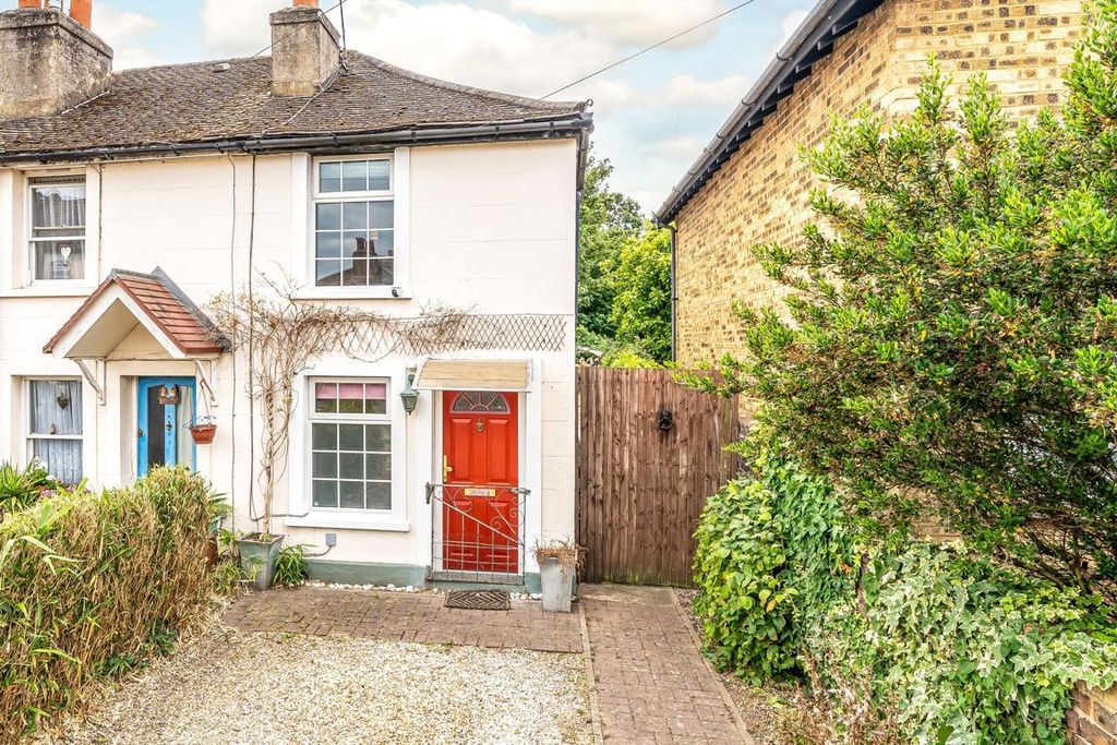 Property photo 1 of 8