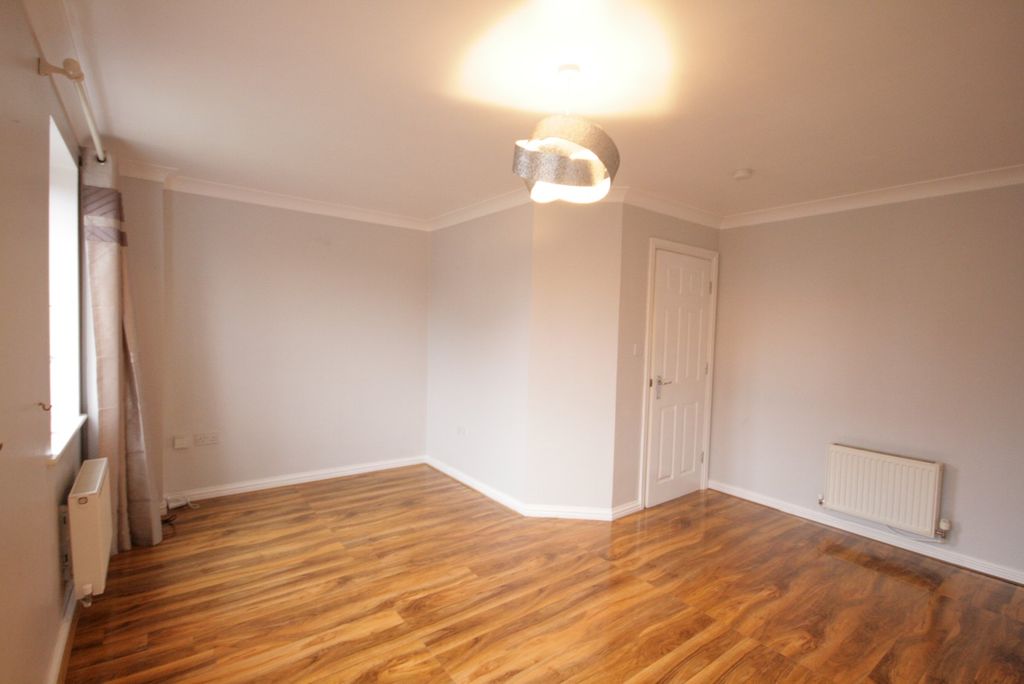 Property photo 3 of 12 Living Room