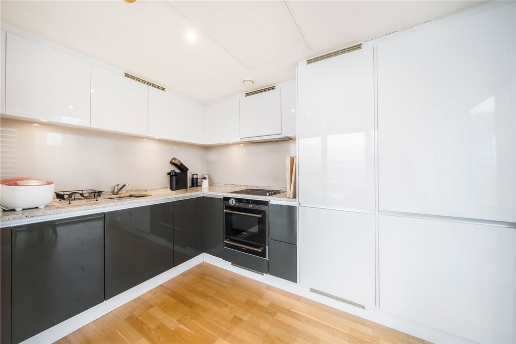 Property photo 3 of 13 Picture No. 05