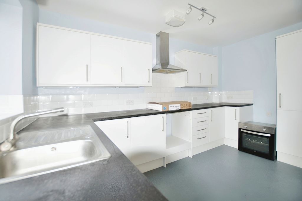 Property photo 3 of 6 825F2301-Fileacce...