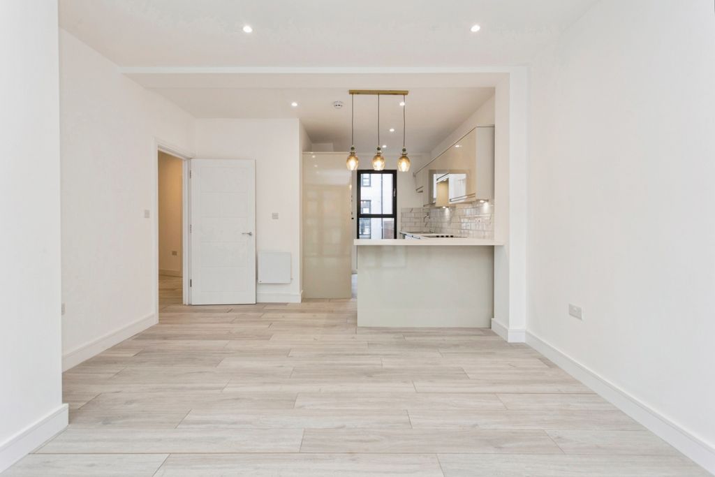 Property photo 3 of 26 Reception Room