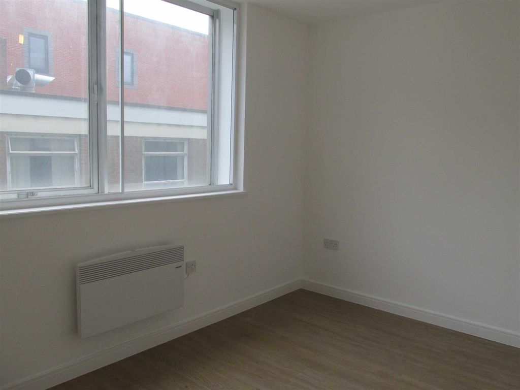 Property photo 3 of 5
