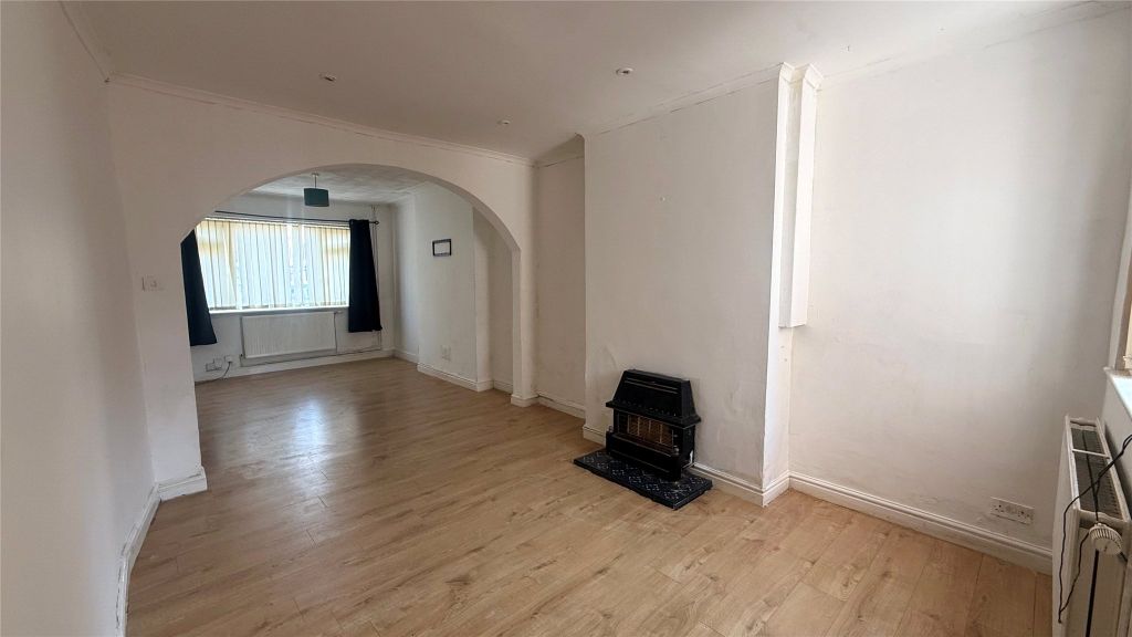 Property photo 2 of 15 Picture No. 31