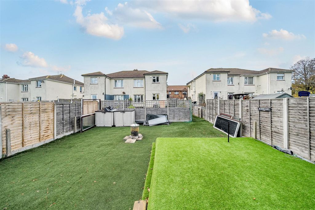 Property photo 1 of 13 Garden