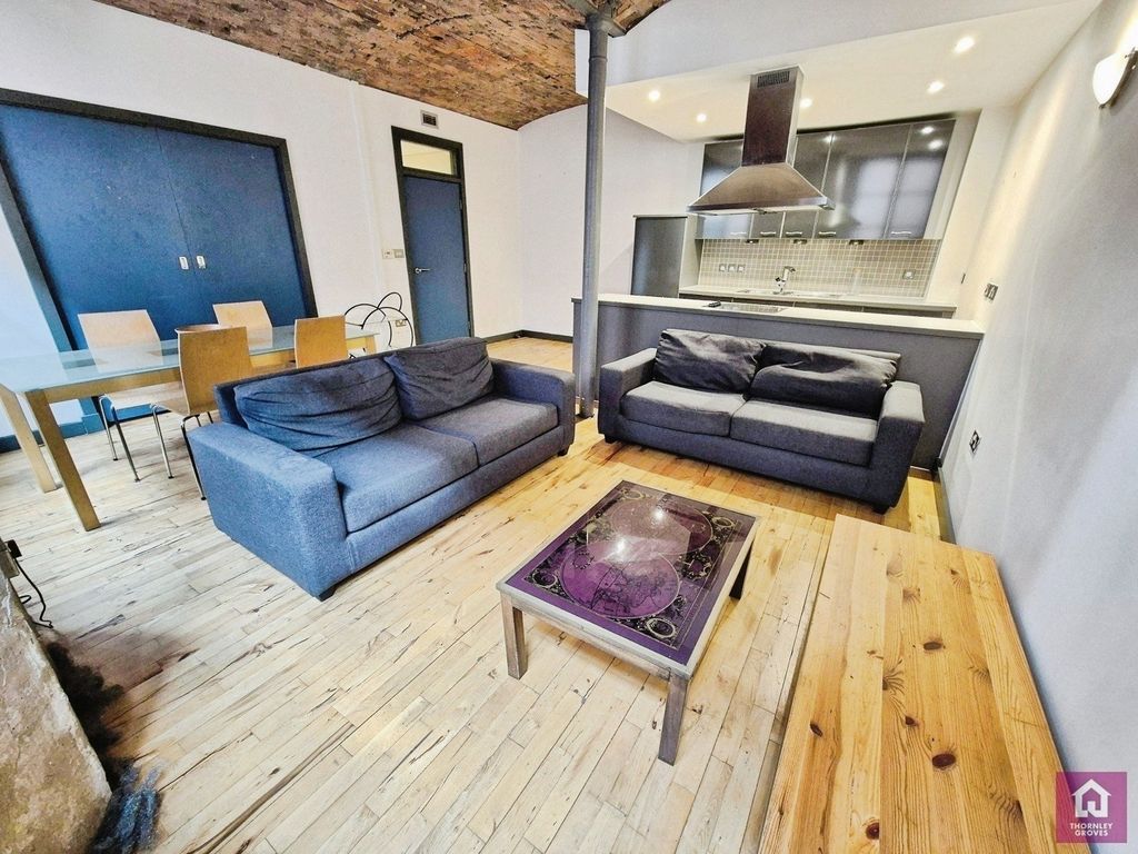 Property photo 3 of 17 Pbox-Img.Jpg