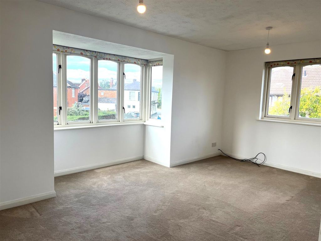 Property photo 2 of 6 Lr.Jpg