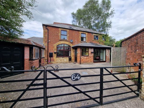 Property photo 1 of 21 Front Of Property Resized