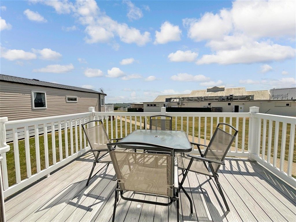 Property photo 2 of 8 Decking