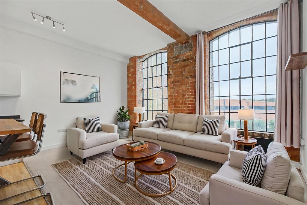 Property photo 2 of 18 Ai Living Area.Jpeg