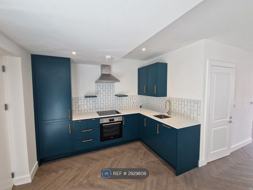 Property photo 3 of 11 New Kitchen With Dishwasher And Corian Worktop