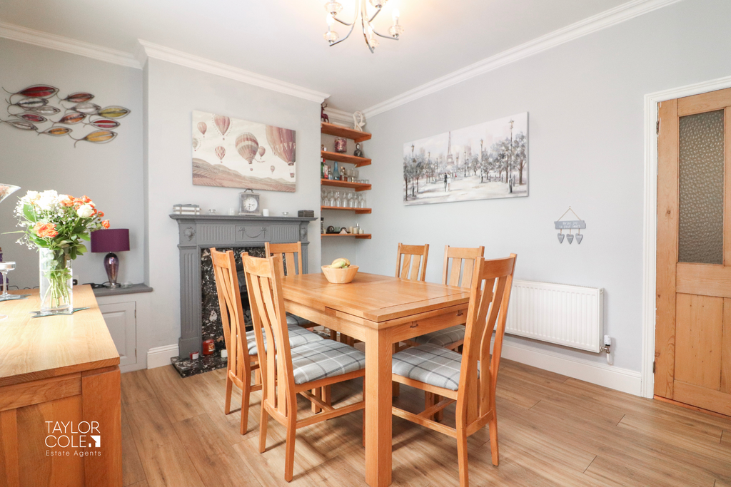 Property photo 2 of 21 2