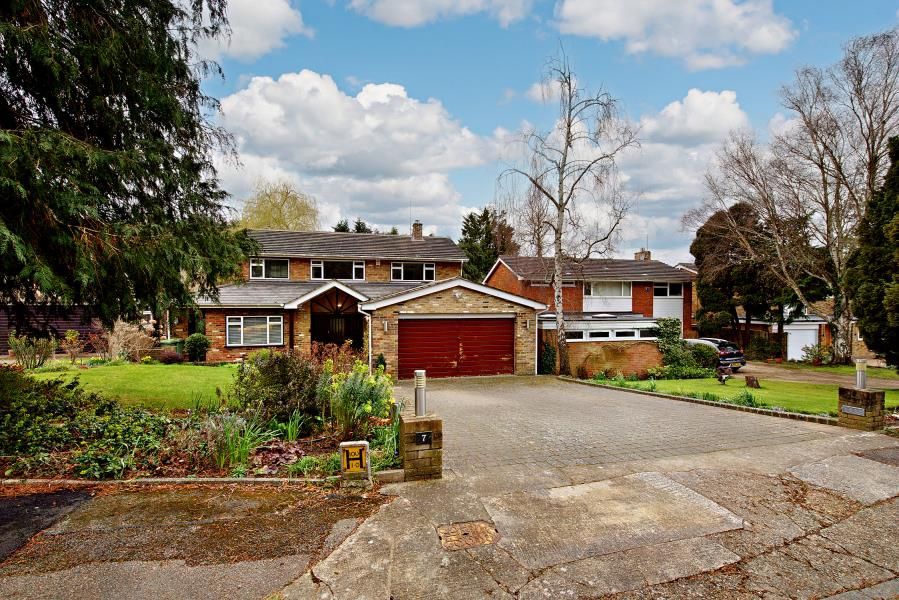 Property photo 1 of 12