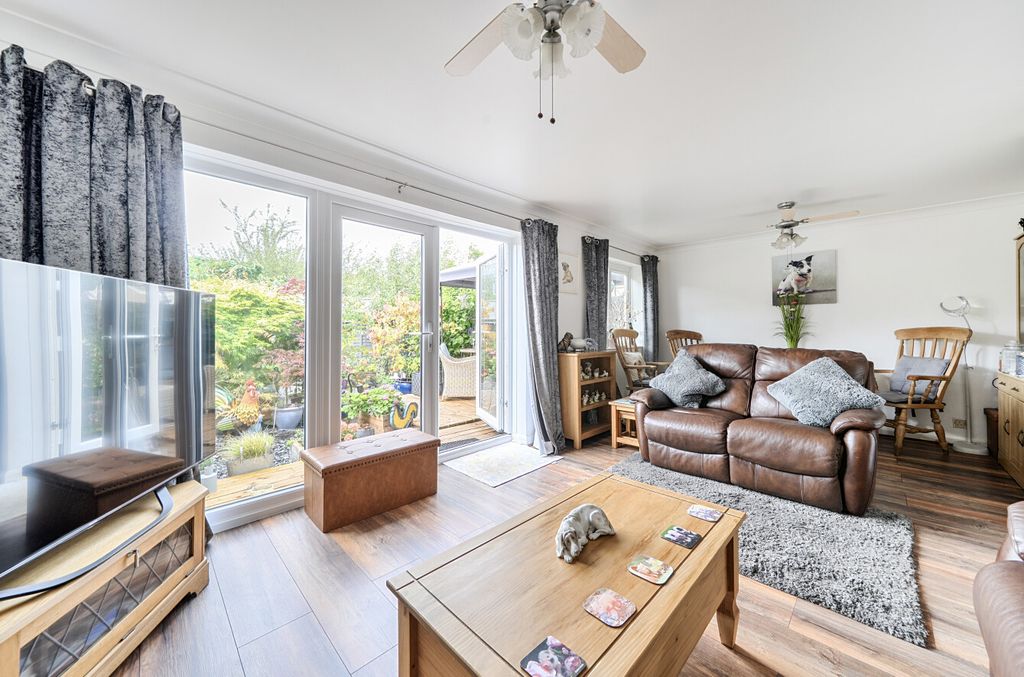 Property photo 2 of 21 1477290-10-6A3267...