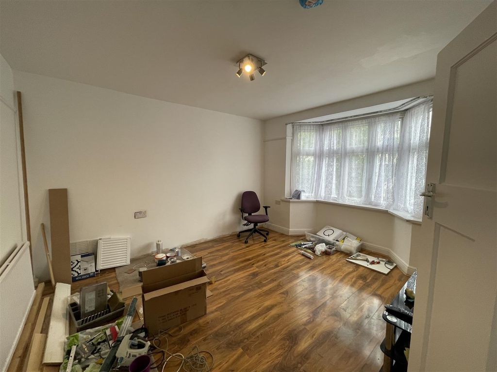 Property photo 3 of 11 Img_5634.Jpg