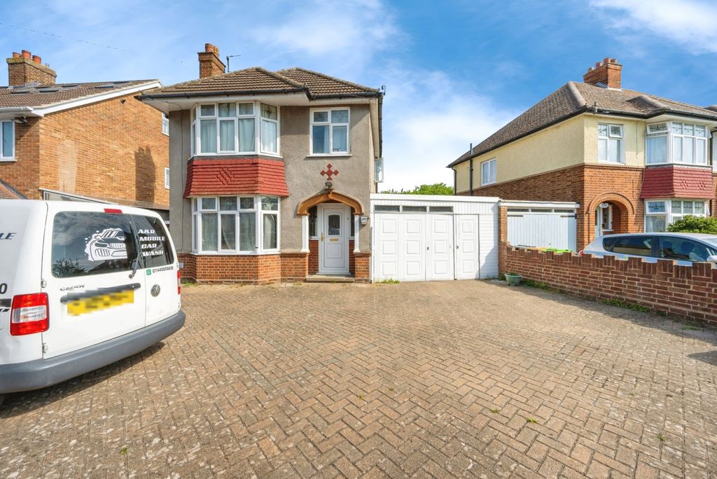 Property photo 1 of 17 Photo