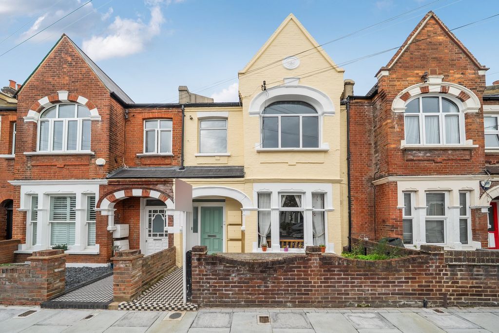 Property photo 3 of 7