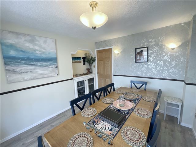 Property photo 3 of 20 Dining Room