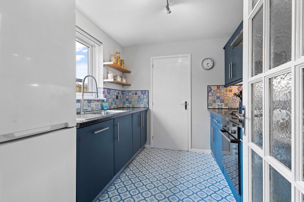 Property photo 3 of 22