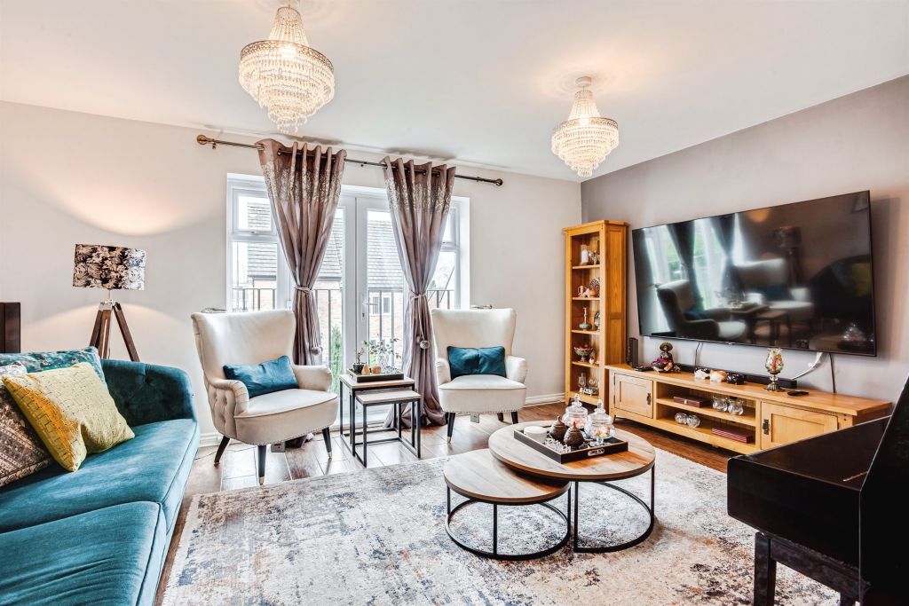 Property photo 2 of 17