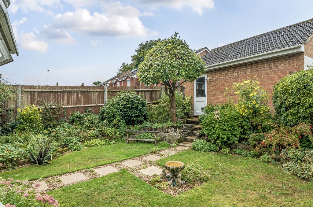 Property photo 2 of 18 1349893-4-68c185d...