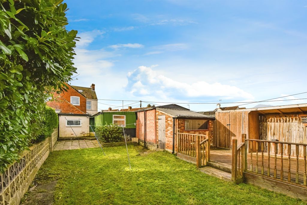 Property photo 2 of 19