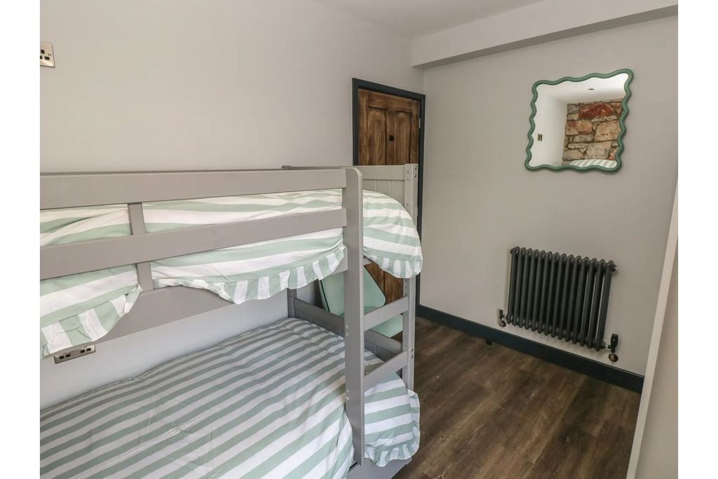Additional image 25 of 3 bed flat for saleNarberth Road, Tenby SA70