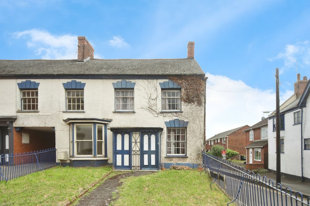 Property photo 1 of 17
