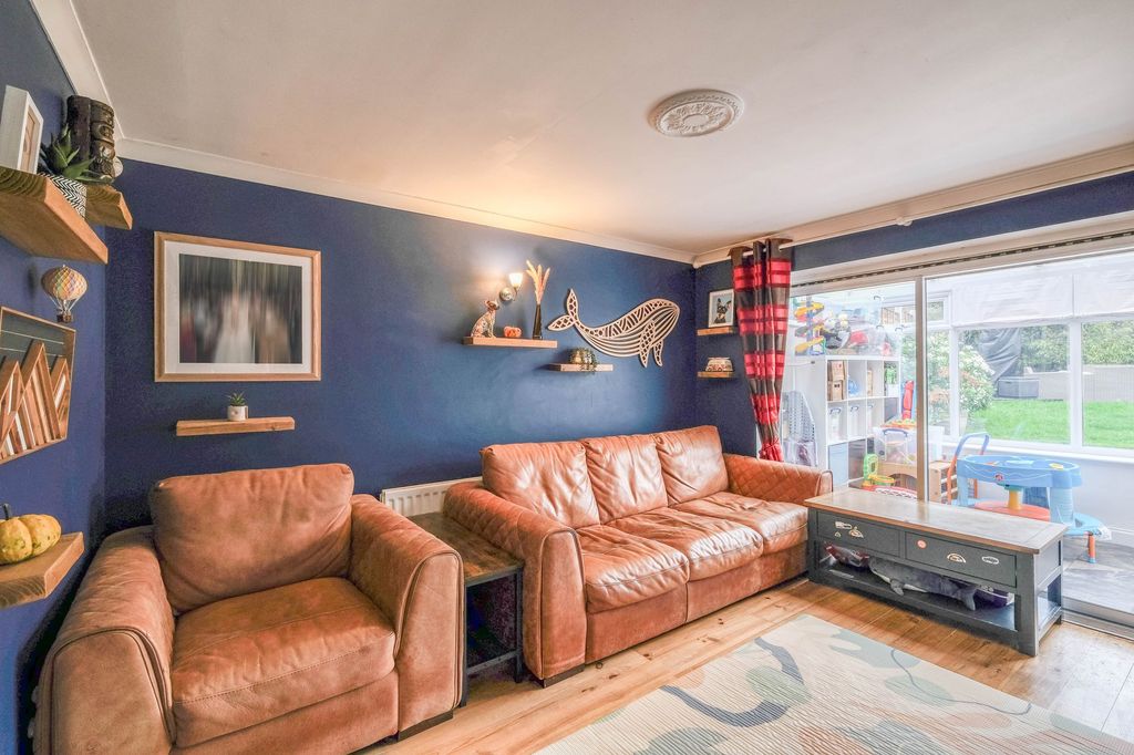 Property photo 3 of 15