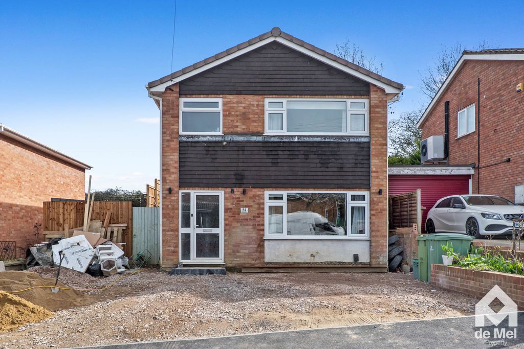 Property photo 1 of 11 Photo 9