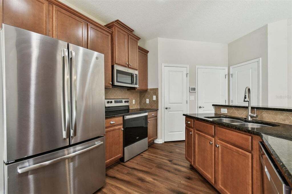 Property photo 3 of 20 <Alttext/>