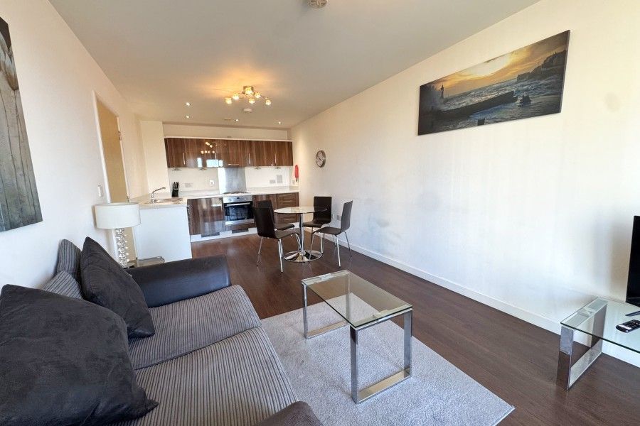 Property photo 2 of 8