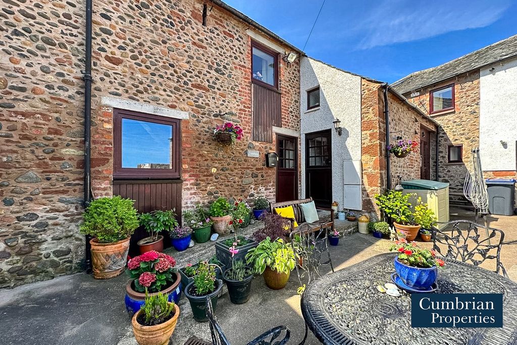 Property photo 1 of 19 External