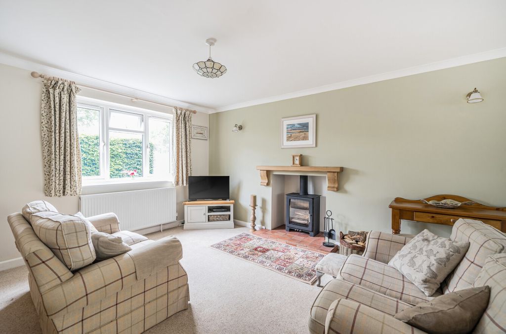 Property photo 3 of 18 1333300-10-688Ccf...