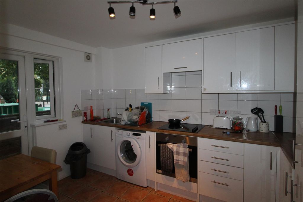 Property photo 3 of 5 Img_1802.Jpg