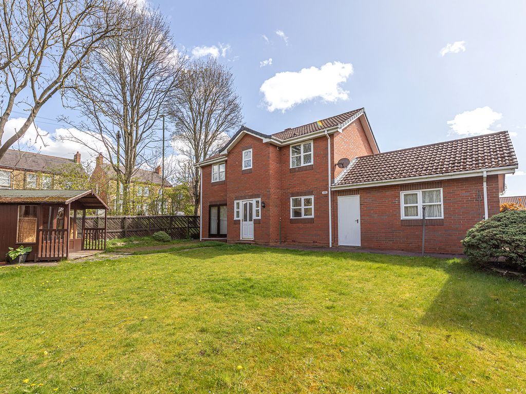 Property photo 2 of 19