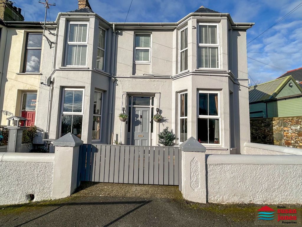 Property photo 1 of 16