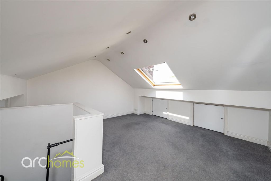 Property photo 3 of 17 Wigan-16.Jpg