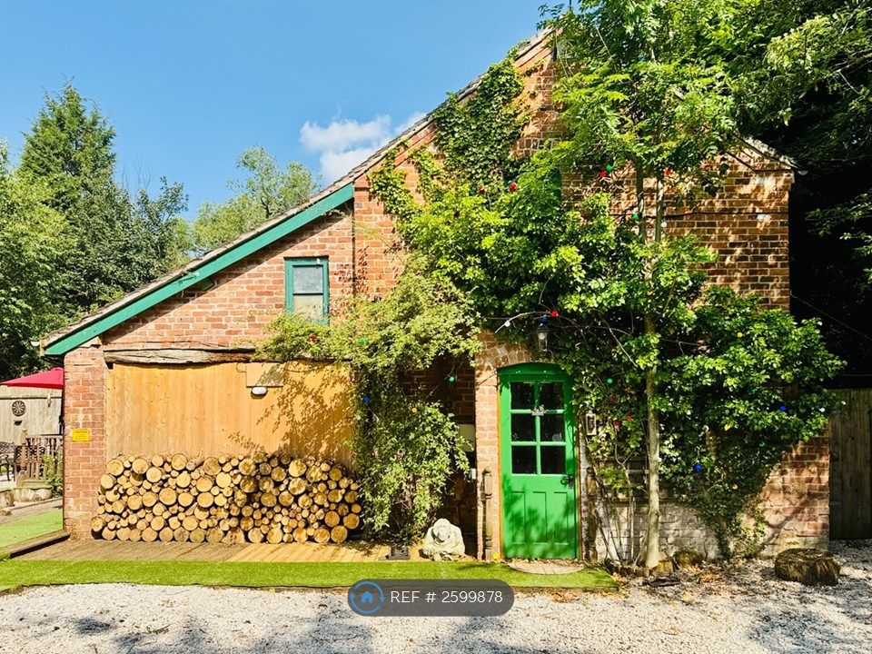 Property photo 1 of 20 Front Of Squirrel Barn
