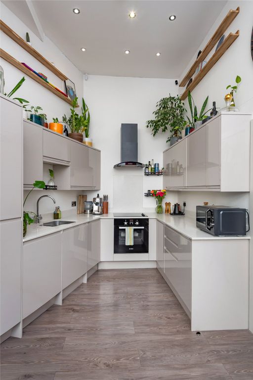 Property photo 2 of 16 Kitchen