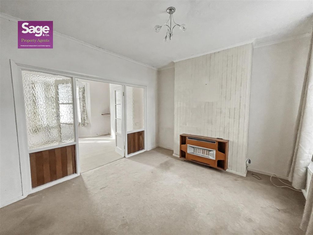 Property photo 3 of 22