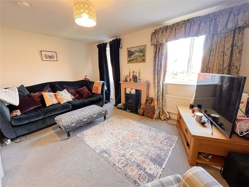 Property photo 2 of 16 Picture No. 01