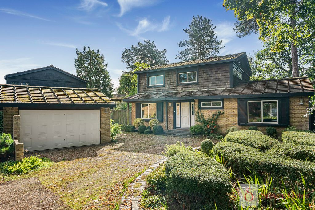 Property photo 1 of 33 15_62356_Watermarked