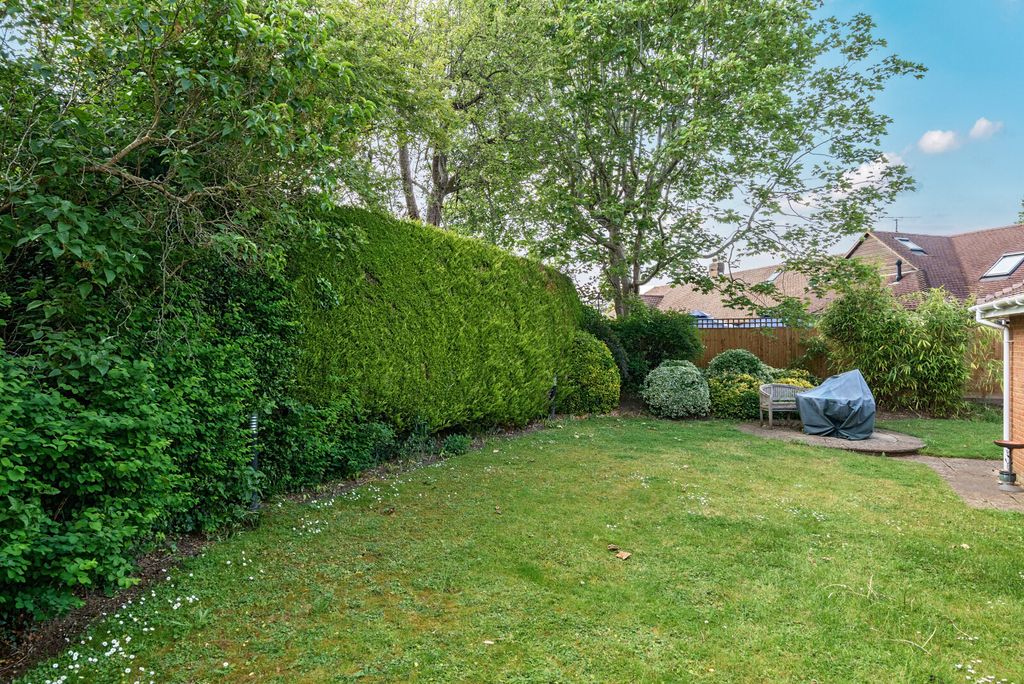 Property photo 2 of 15 1466557-6-6A0F2F1...